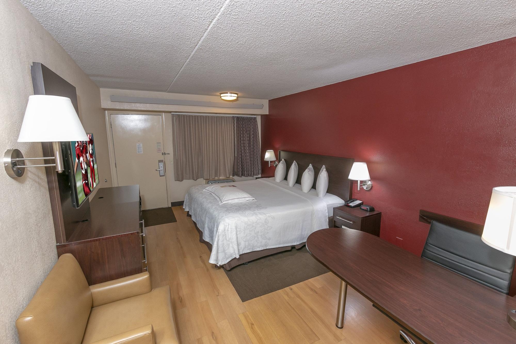 Red Roof Inn Plus+ West Springfield Εξωτερικό φωτογραφία