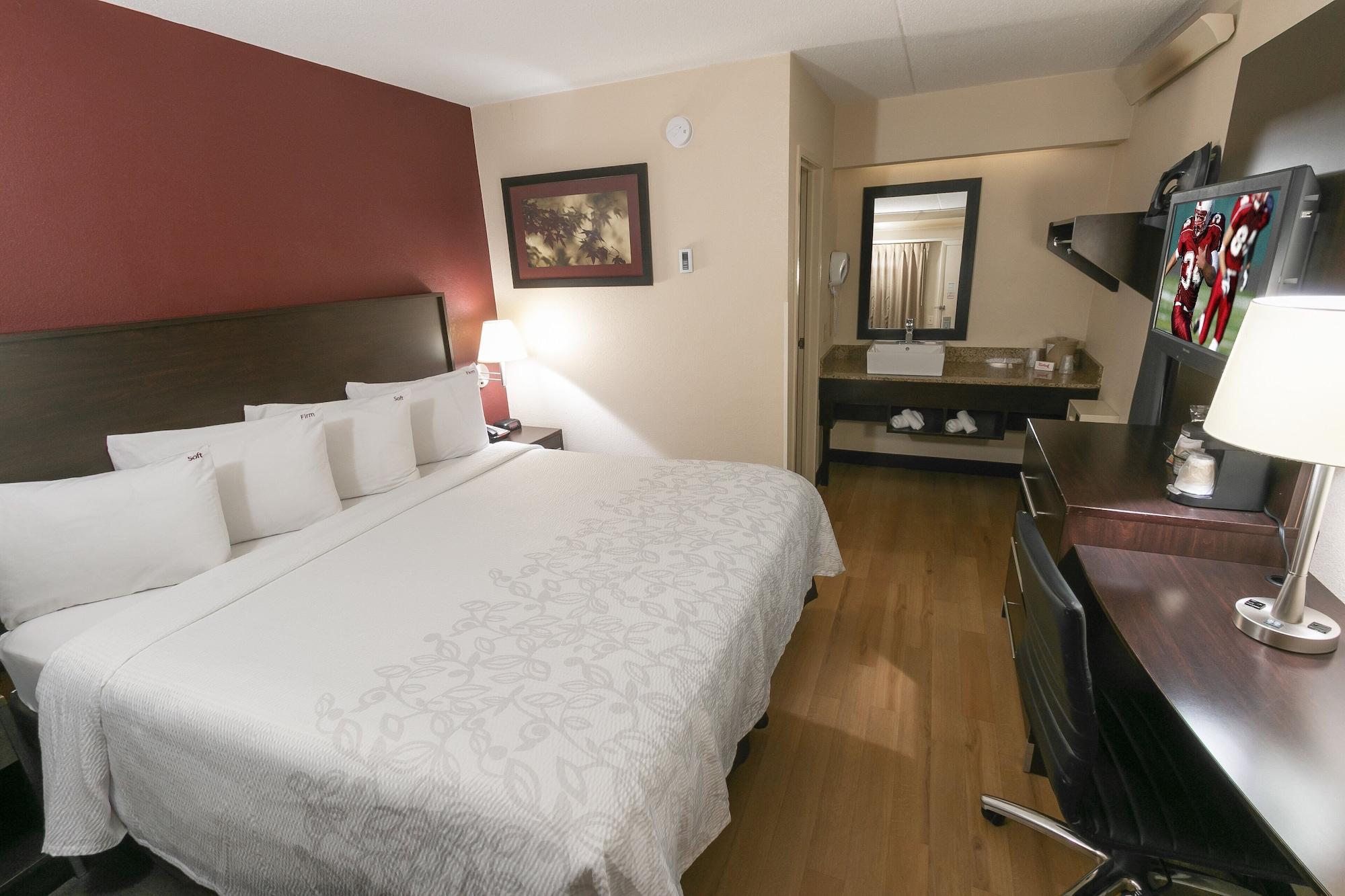 Red Roof Inn Plus+ West Springfield Εξωτερικό φωτογραφία