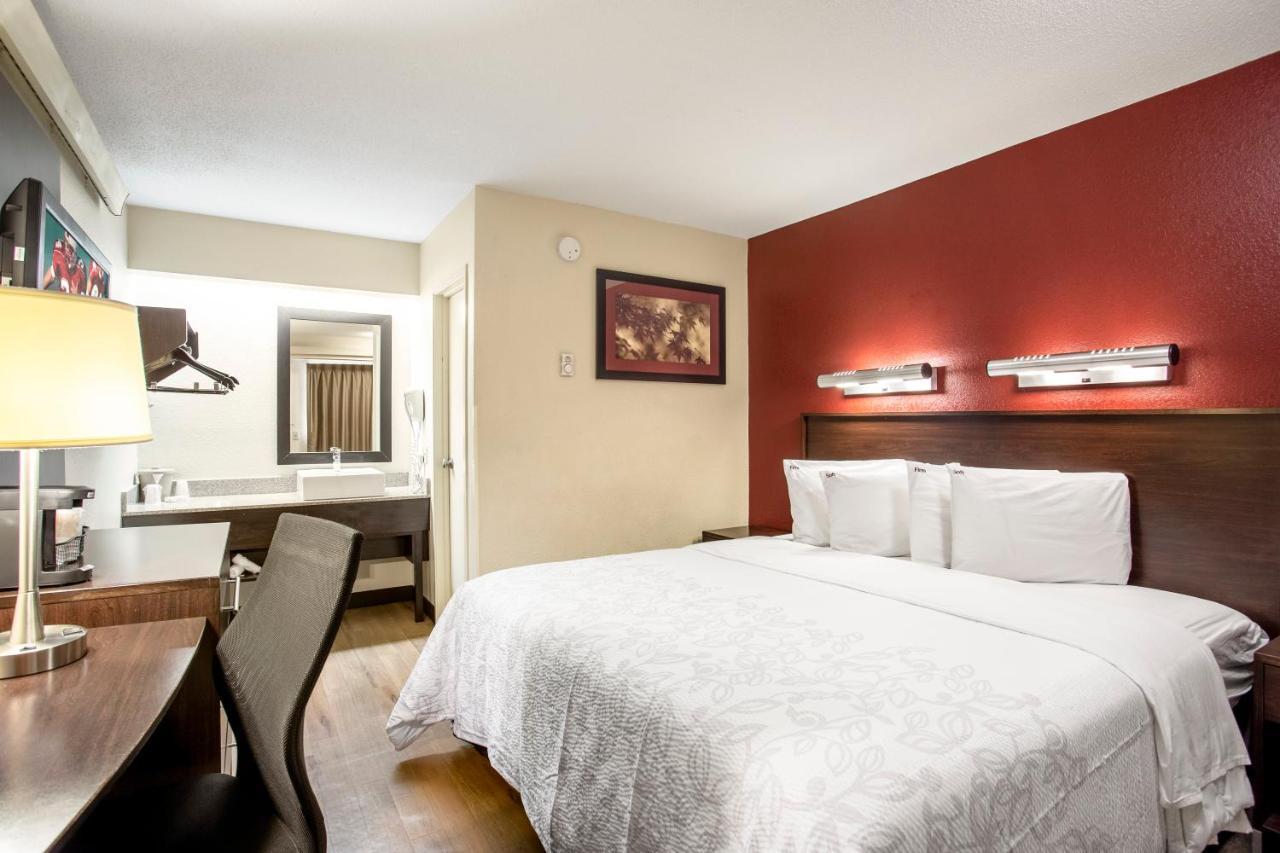 Red Roof Inn Plus+ West Springfield Εξωτερικό φωτογραφία