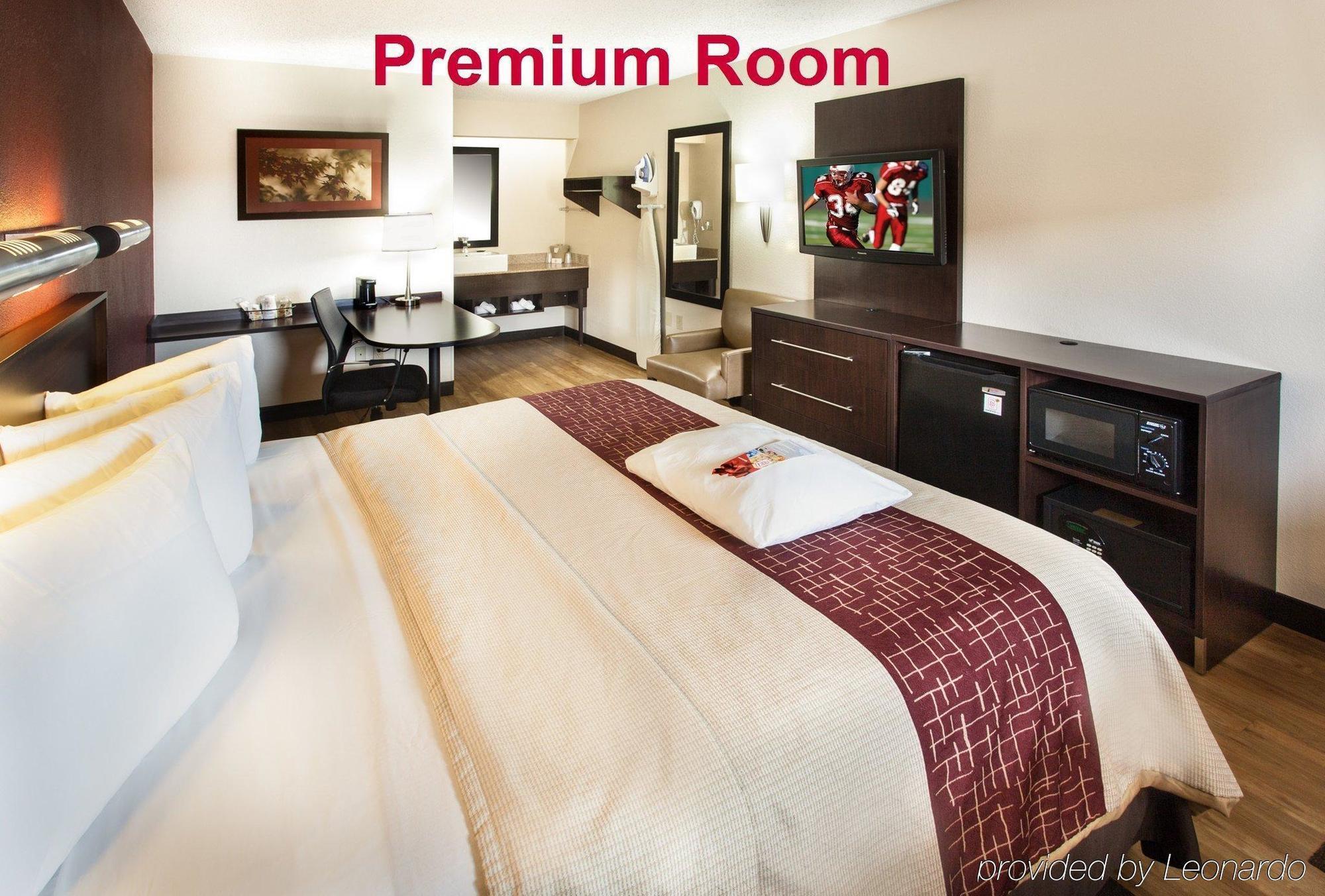 Red Roof Inn Plus+ West Springfield Εξωτερικό φωτογραφία