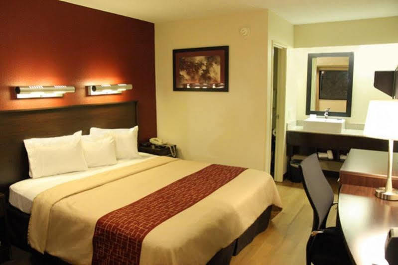Red Roof Inn Plus+ West Springfield Εξωτερικό φωτογραφία
