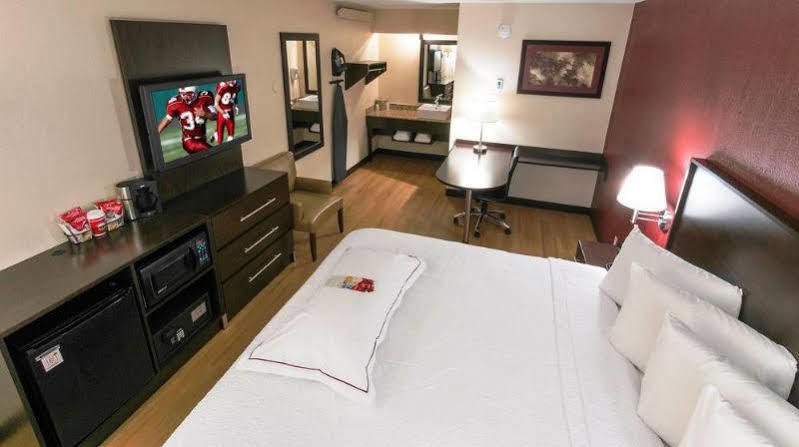Red Roof Inn Plus+ West Springfield Εξωτερικό φωτογραφία